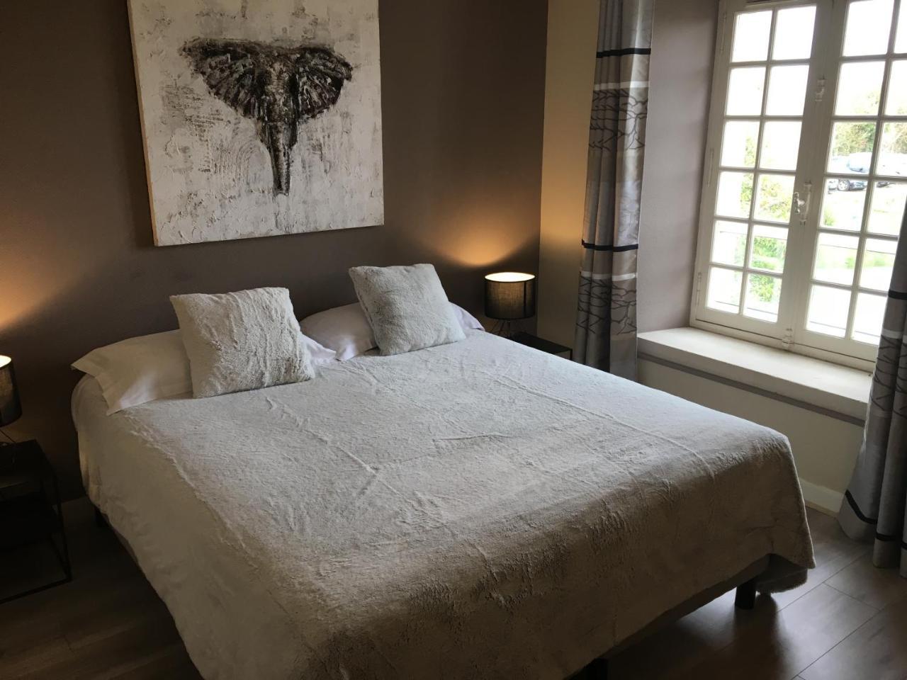 Logis Hotel Le Moulin De Chalons 르구아 외부 사진