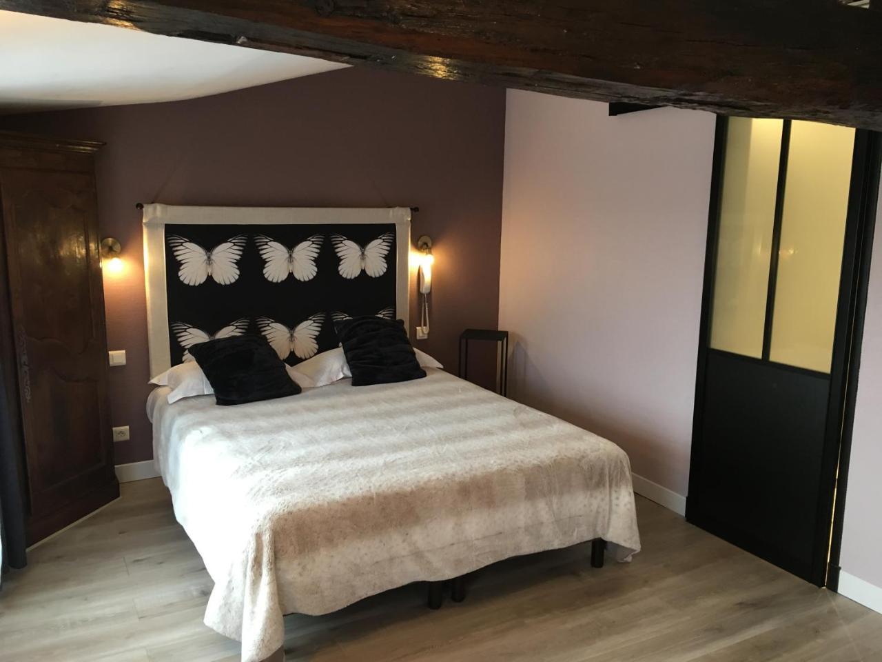 Logis Hotel Le Moulin De Chalons 르구아 외부 사진