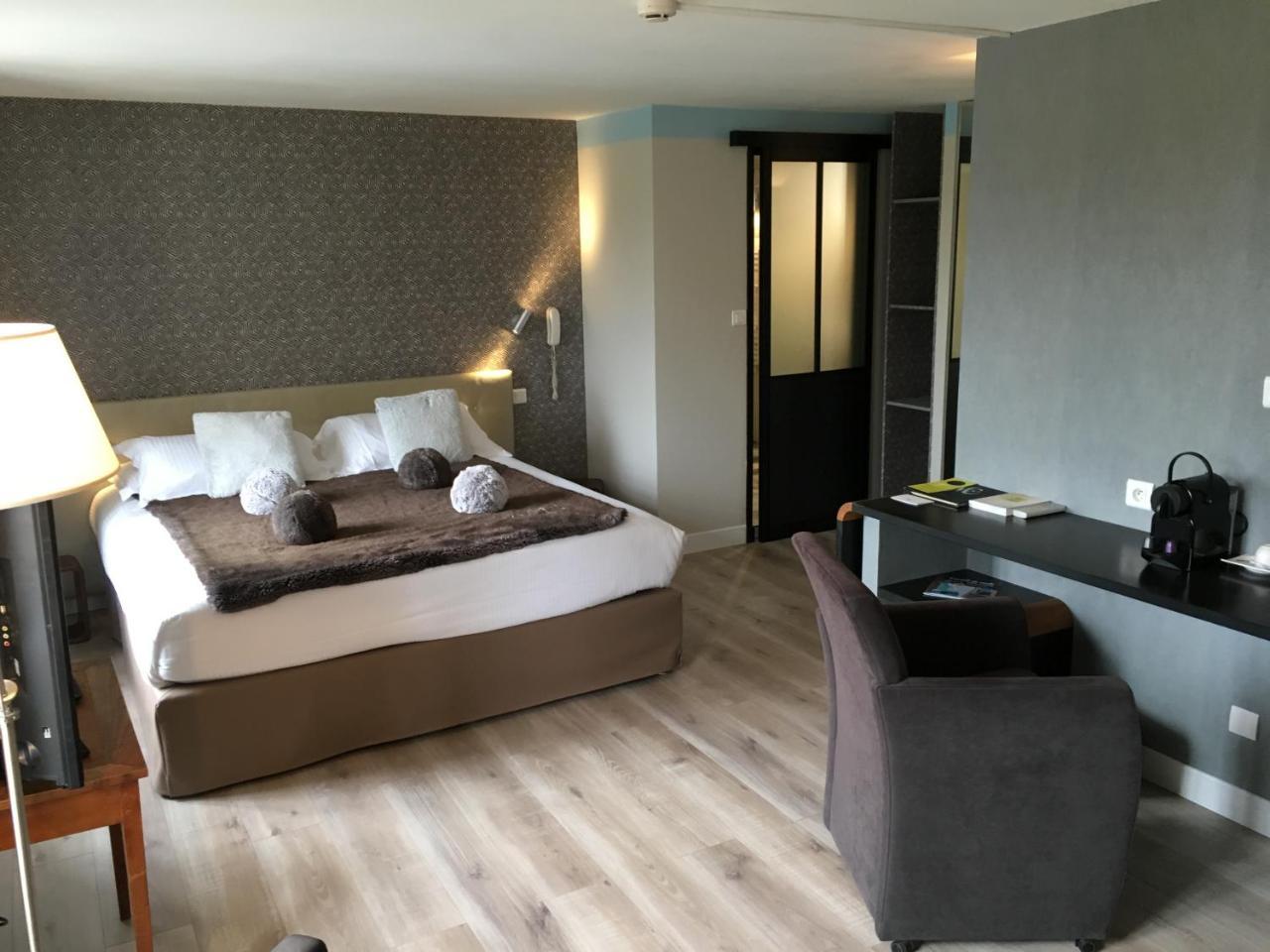 Logis Hotel Le Moulin De Chalons 르구아 외부 사진