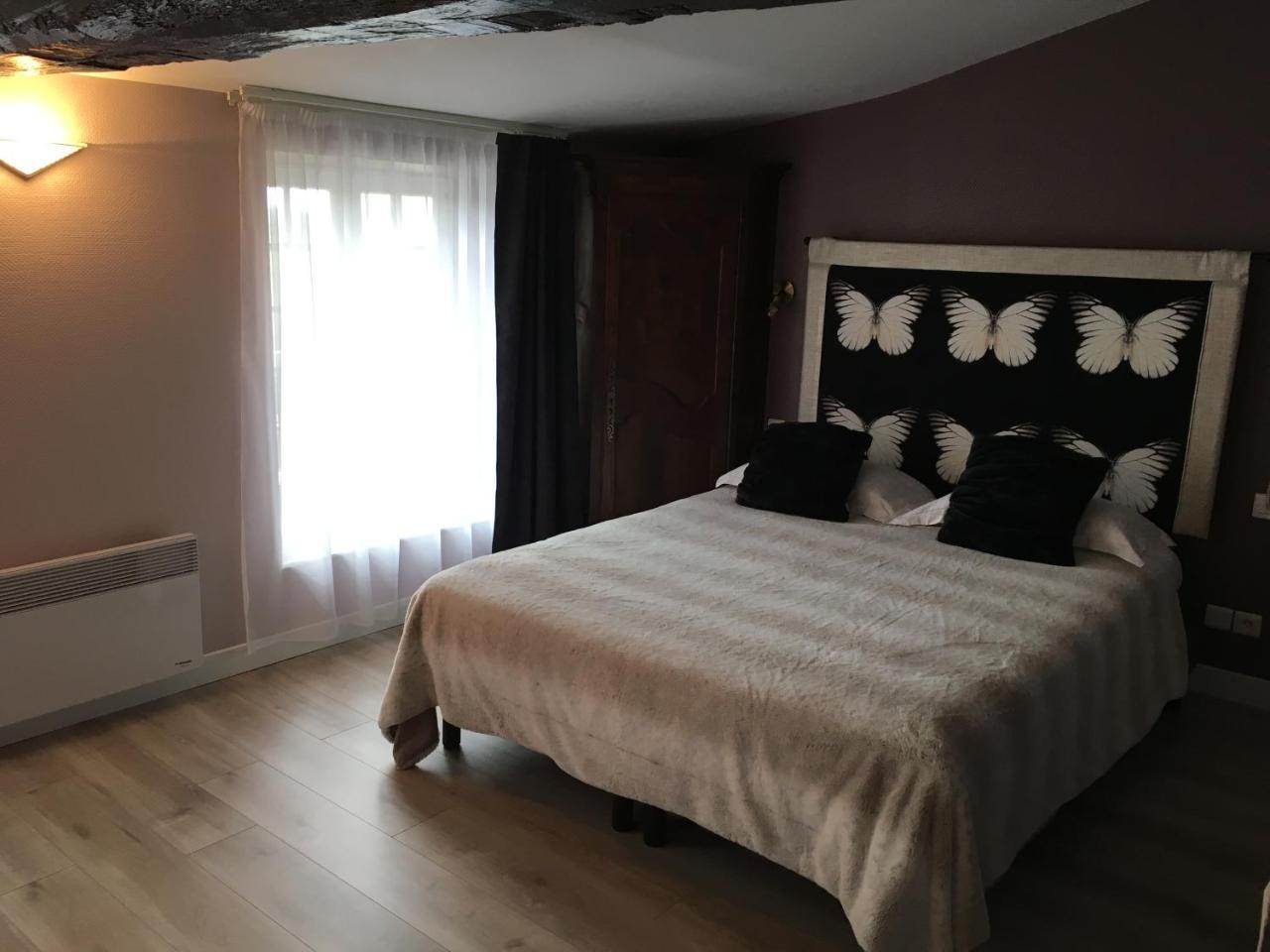 Logis Hotel Le Moulin De Chalons 르구아 외부 사진